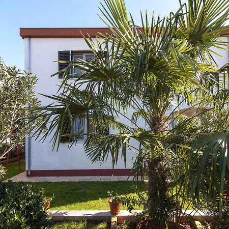 아파트 In Istrien 8360 *