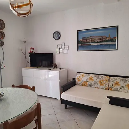 In Istrien 8360 Apartment Valbandon
